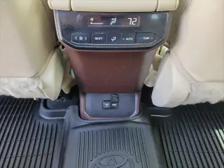 Toyota Highlander 2021 AWD XLE 4dr SUV
