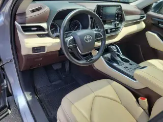Toyota Highlander 2021 AWD XLE 4dr SUV