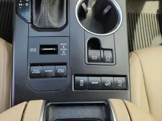 Toyota Highlander 2021 AWD XLE 4dr SUV