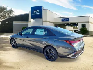 Hyundai ELANTRA 2026 SEL Sport 4dr Sedan