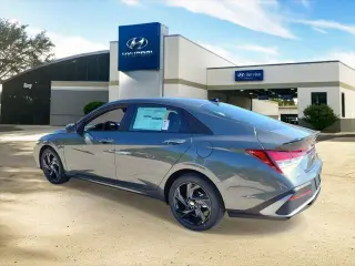 Hyundai ELANTRA 2026 SEL Sport 4dr Sedan