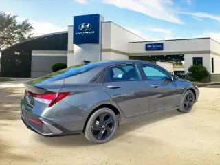 Hyundai ELANTRA 2026 SEL Sport 4dr Sedan
