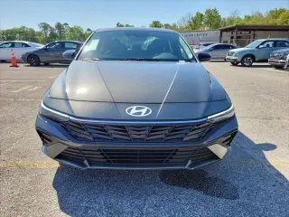 Hyundai ELANTRA 2026 SEL Sport 4dr Sedan