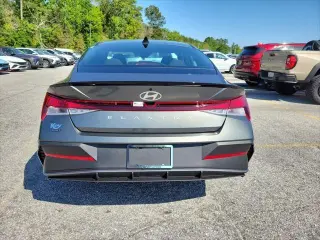 Hyundai ELANTRA 2026 SEL Sport 4dr Sedan