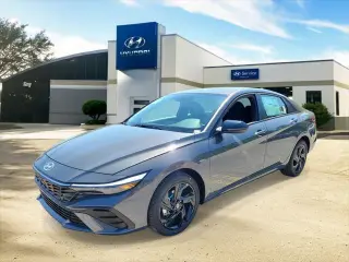Hyundai ELANTRA 2026 SEL Sport 4dr Sedan