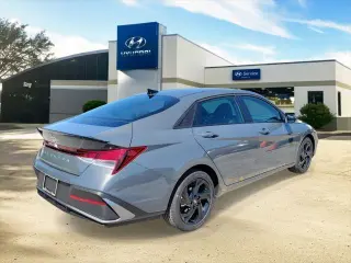 Hyundai ELANTRA 2026 SEL Sport 4dr Sedan