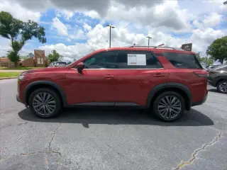 Nissan Pathfinder 2024 SL 4dr SUV