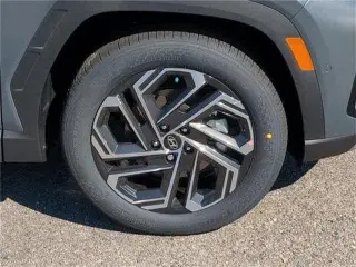 Hyundai TUCSON 2025 Limited 4dr SUV