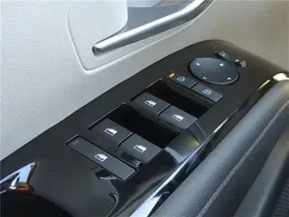 Hyundai TUCSON 2025 Limited 4dr SUV
