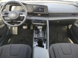 Hyundai ELANTRA 2026 SEL Sport Premium 4dr Sedan
