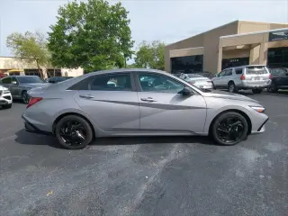 Hyundai ELANTRA 2026 SEL Sport Premium 4dr Sedan