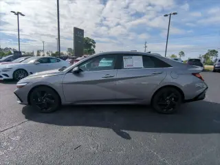 Hyundai ELANTRA 2026 SEL Sport Premium 4dr Sedan