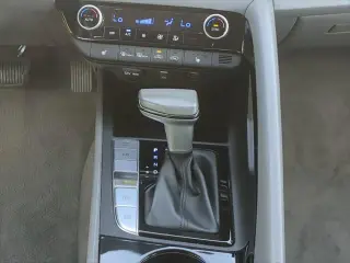 Hyundai ELANTRA 2023 SEL 4dr Sedan