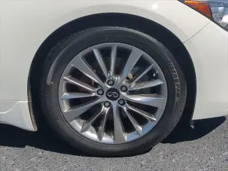 INFINITI Q50 2023 AWD Luxe 4dr Sedan