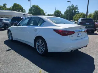 INFINITI Q50 2023 AWD Luxe 4dr Sedan