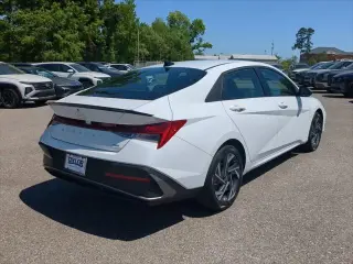 Hyundai ELANTRA Hybrid 2025 SEL Sport 4dr Sedan