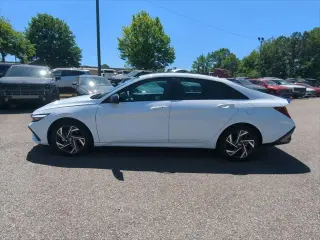 Hyundai ELANTRA Hybrid 2025 SEL Sport 4dr Sedan