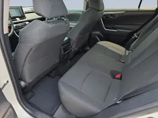 Toyota RAV4 2021 LE 4dr SUV