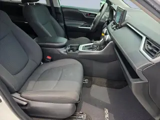 Toyota RAV4 2021 LE 4dr SUV