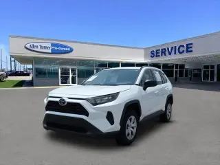 Toyota RAV4 2021 LE 4dr SUV