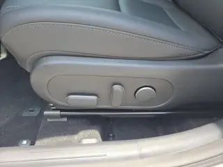 Hyundai KONA 2026 SEL Premium 4dr SUV