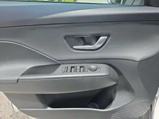 Hyundai KONA 2026 SEL Premium 4dr SUV