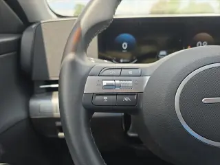 Hyundai KONA 2026 SEL Premium 4dr SUV
