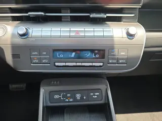 Hyundai KONA 2026 SEL Premium 4dr SUV