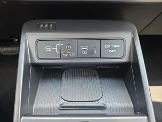 Hyundai KONA 2026 SEL Premium 4dr SUV