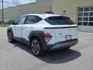 Hyundai KONA 2026 SEL Premium 4dr SUV