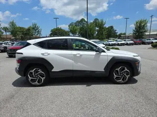 Hyundai KONA 2026 SEL Premium 4dr SUV