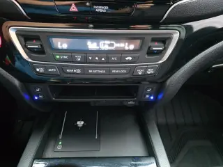 Honda Ridgeline 2024 AWD Black Edition 4dr Crew Cab 5.3 ft. SB