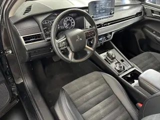 Mitsubishi Outlander 2024 SE 4dr SUV
