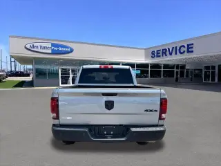 Ram 1500 Classic 2024 4x4 Warlock 4dr Crew Cab 5.5 ft. SB Pickup