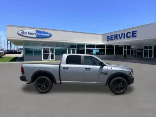 Ram 1500 Classic 2024 4x4 Warlock 4dr Crew Cab 5.5 ft. SB Pickup