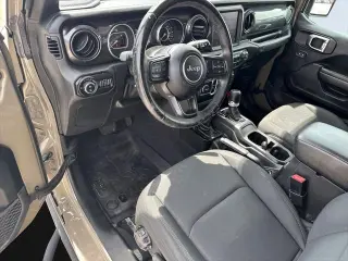Jeep Gladiator 2020 4x4 Sport Altitude 4dr Crew Cab 5.0 ft. SB