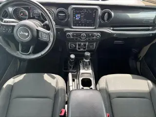 Jeep Gladiator 2020 4x4 Sport Altitude 4dr Crew Cab 5.0 ft. SB