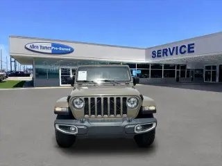 Jeep Gladiator 2020 4x4 Sport Altitude 4dr Crew Cab 5.0 ft. SB