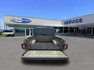 Jeep Gladiator 2020 4x4 Sport Altitude 4dr Crew Cab 5.0 ft. SB