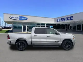 Ram 1500 2023 4x4 Laramie 4dr Crew Cab 5.6 ft. SB Pickup