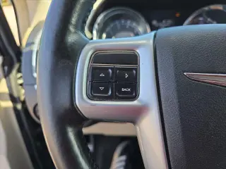 Chrysler Town and Country 2011 Touring 4dr Mini-Van