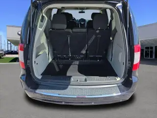 Chrysler Town and Country 2011 Touring 4dr Mini-Van
