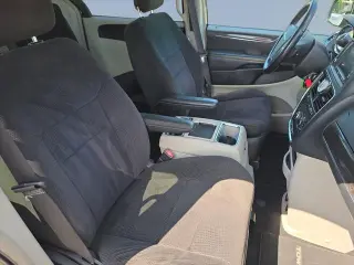 Chrysler Town and Country 2011 Touring 4dr Mini-Van