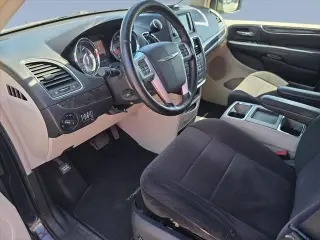 Chrysler Town and Country 2011 Touring 4dr Mini-Van