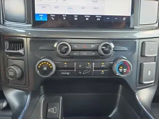 Ford F-150 2025 4x2 STX 4dr SuperCrew 5.5 ft. SB