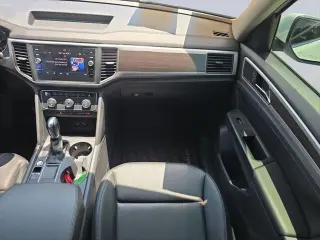 Volkswagen Atlas 2019 V6 SE 4dr SUV w/Technology