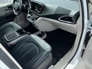 Chrysler Pacifica 2022 Touring L 4dr Mini-Van