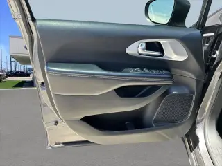 Chrysler Pacifica 2019 Touring Plus 4dr Mini-Van