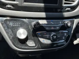 Chrysler Pacifica 2019 Touring Plus 4dr Mini-Van