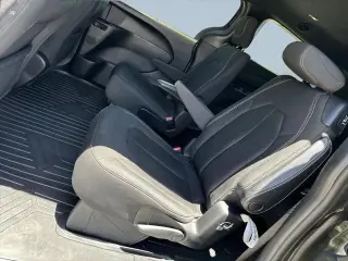 Chrysler Pacifica 2019 Touring Plus 4dr Mini-Van